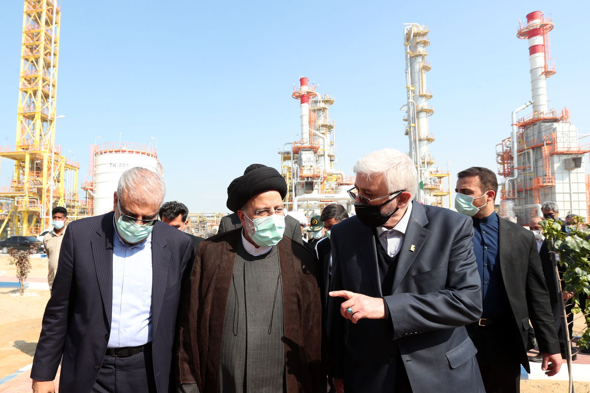 افتتاح پالایشگاه نفت فوق‌سنگین«پاسارگاد» قشمبا حضور رئیس جمهور