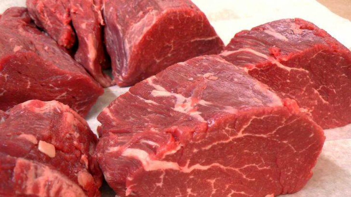 دست دلالان از بازار گوشت باید کوتاه شود