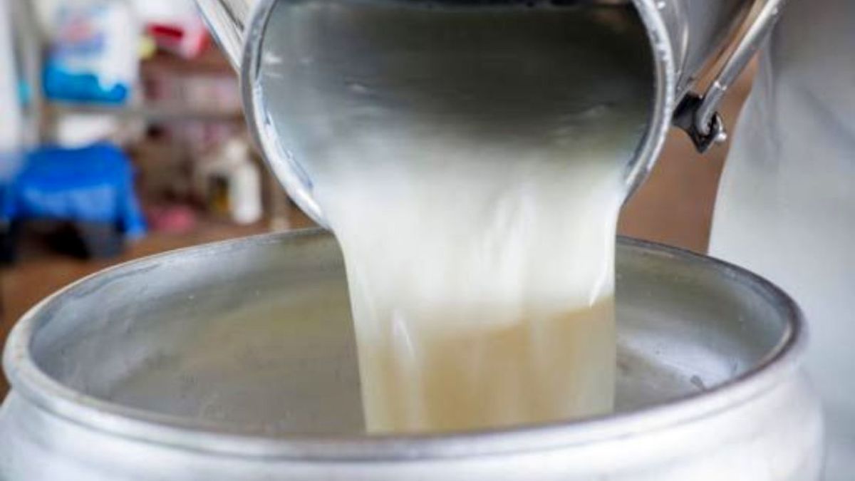 قیمت شیر خام نباید افزایش پیدا کند/غیر قانونی است