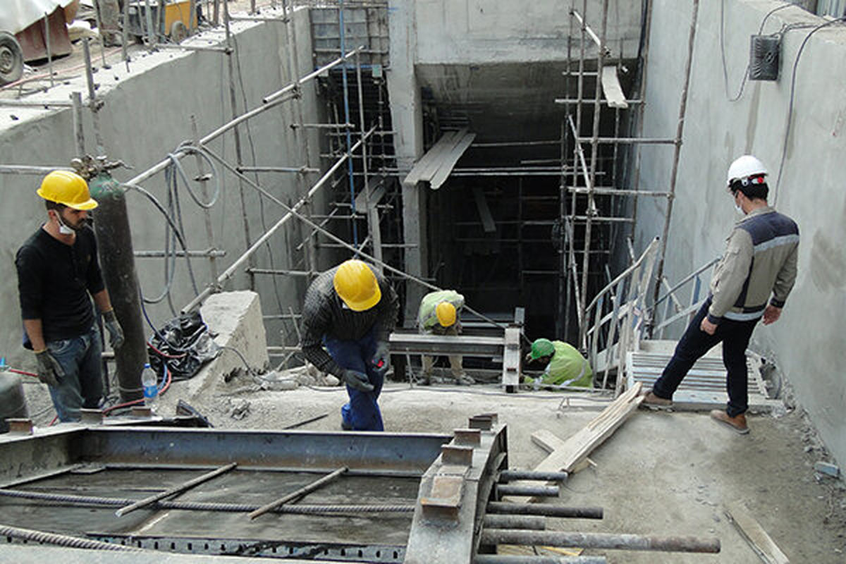 پیشرفت عملیات زیرگذر گلوبندک به مترو ۱۵ خرداد درحال تکمیل است