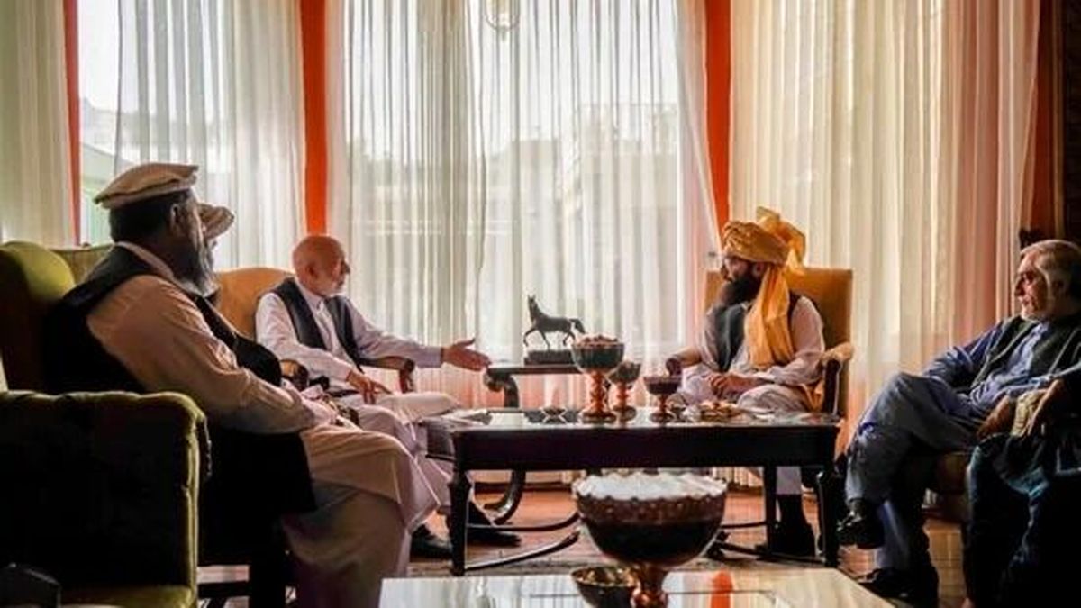 نیویورک تایمز: طالبان با رئیس جمهور سابق افغانستان برای تشکیل دولت جدید مذاکره کرد