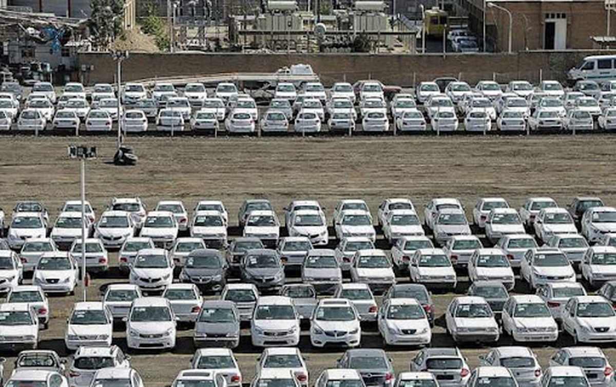 سازمان بازرسی: رسوب ۱۴۰هزار خودرو در پارکینگ خودروسازها