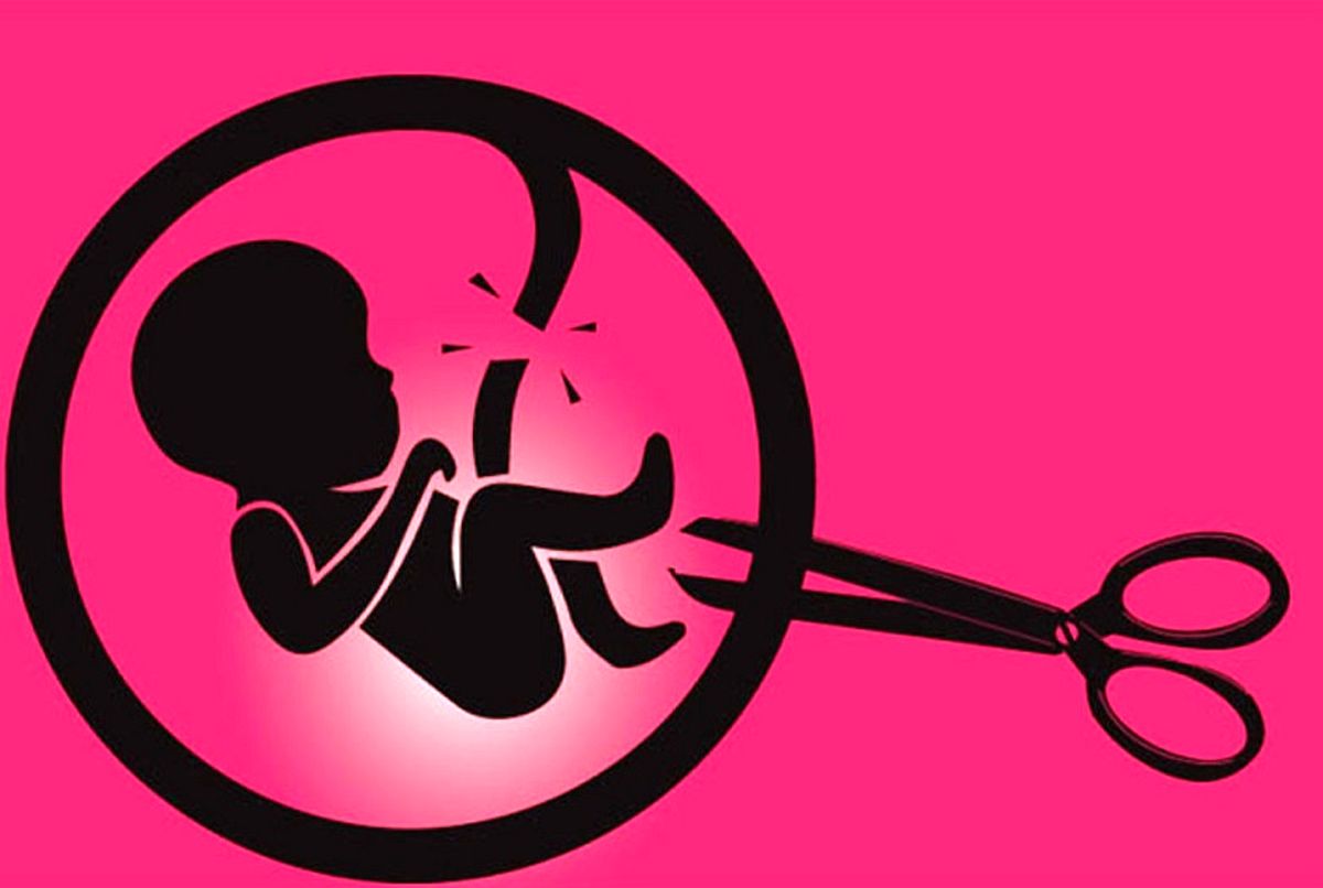 ۴۰ درصد زنان بخاطر شرایط نامناسب اقتصادی دست به سقط جنین میزنند