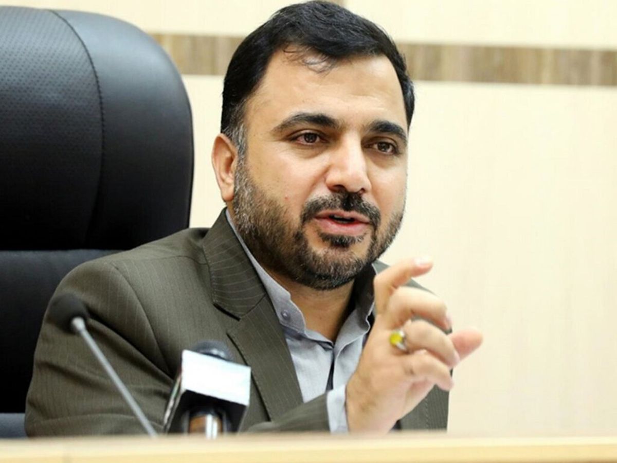 وزیر ارتباطات: اینترنت ماهواره‌ای در ایران فعال شده اما در جریان تعدادش نیستم