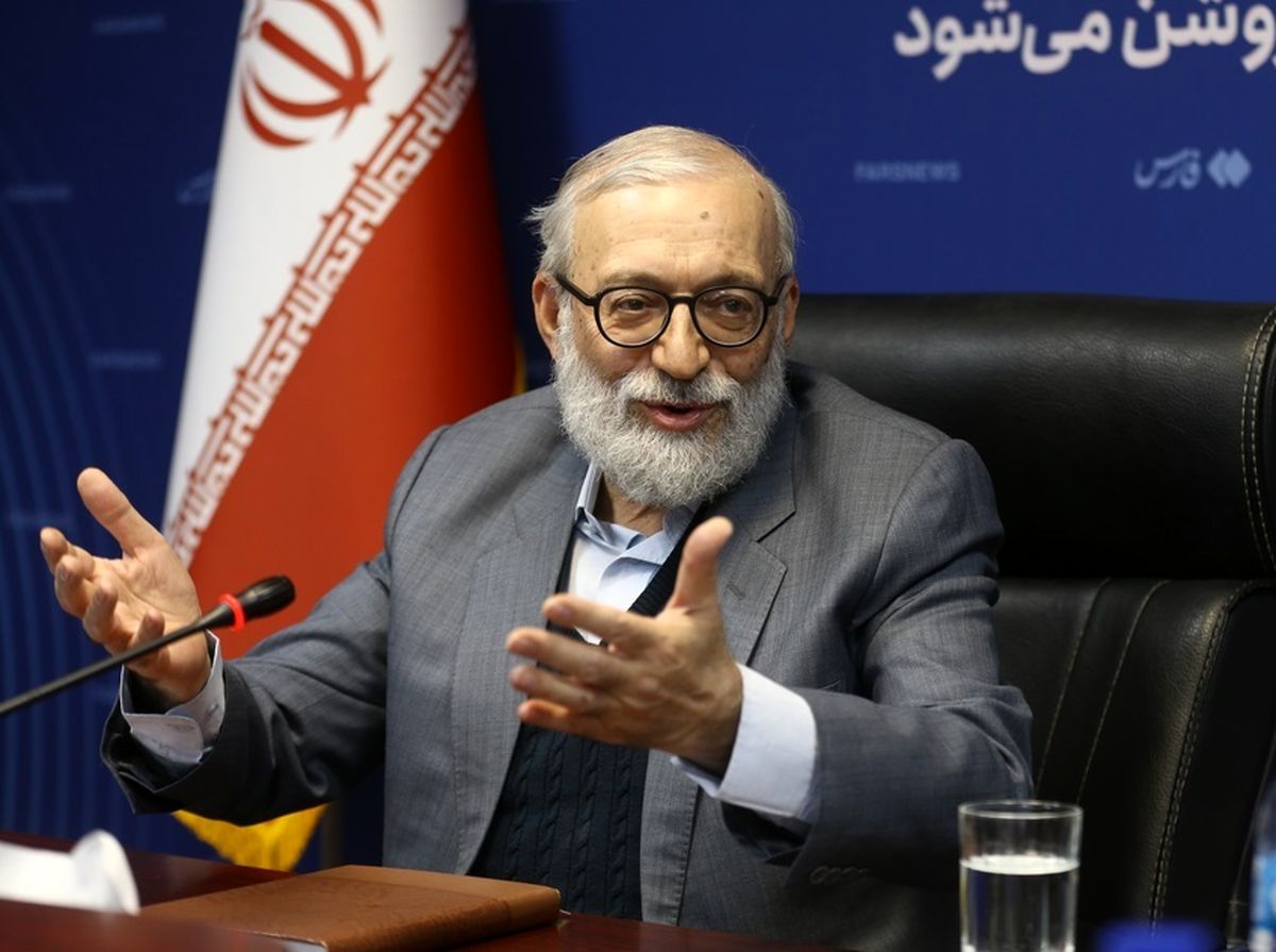 جواد لاریجانی: هیلاری کلینتون گفته باید تماسمان را با جامعه روحانیت در ایران بیشتر کنیم