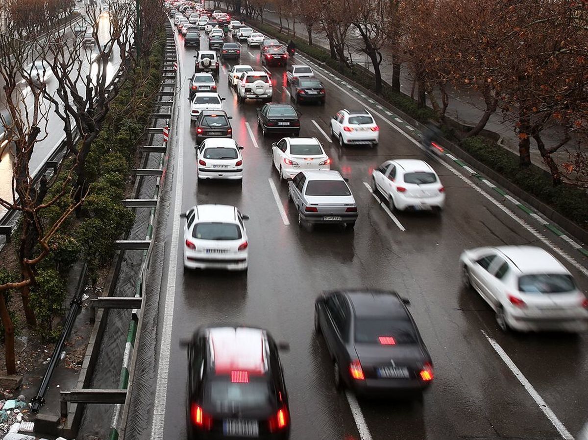 وضعیت ترافیکی پایتخت، یک روز پس از بارش برف؛ ترافیک در بزرگراه‌ها سنگین است