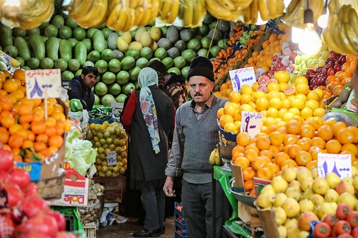 خرید دانه‌ای میوه افزایش یافت؛ کاهش ۵۰ درصدی خرید میوه از سوی مردم