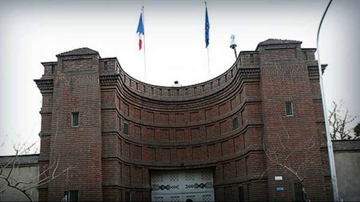 رد توقف صدور ویزای شنگن برای ایرانیان: فرانسه همچنان در ایران روادید صادر می‌کند