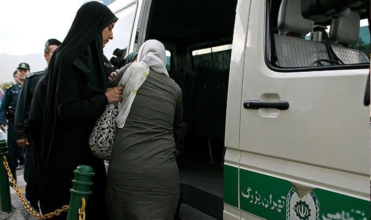 روزنامه جمهوری اسلامی: معلوم بود حجاب اجباری به اتفاقات این روزها منجر  شد