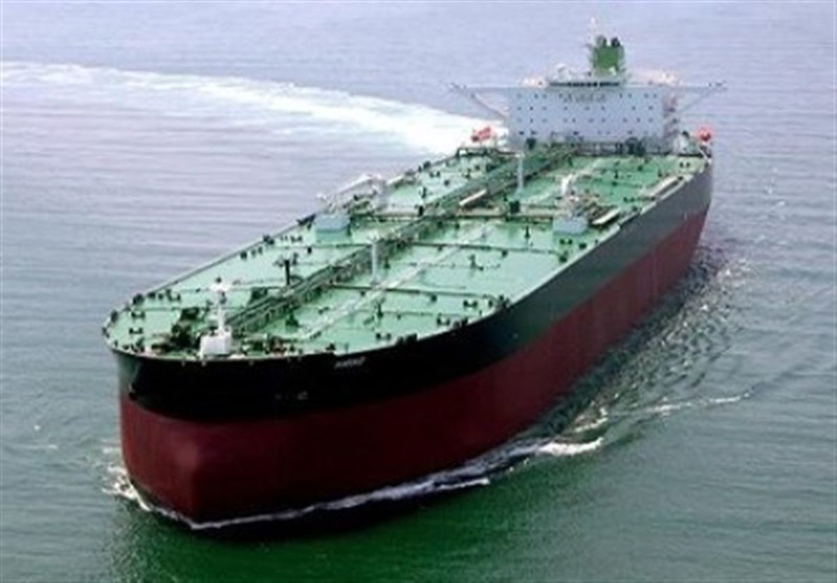 رویترز: دو کشتی حامل ۳ میلیون بشکه نفت و میعانات گازی ایران بزودی به ونزوئلا می‌رسند