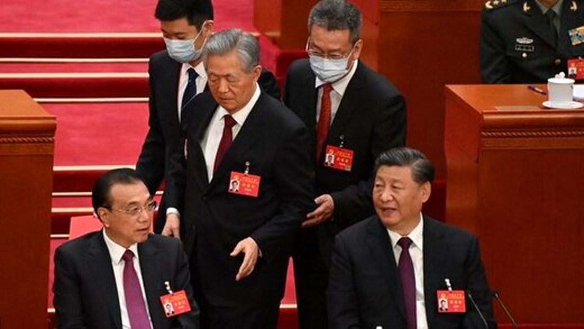 دلیل خروج جنجالی رهبر سابق چین از جلسه کنگره مشخص شد