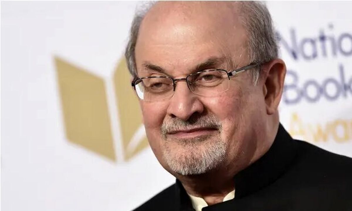 سلمان رشدی بینایی یک چشم و کارایی یک دستش را از دست داد