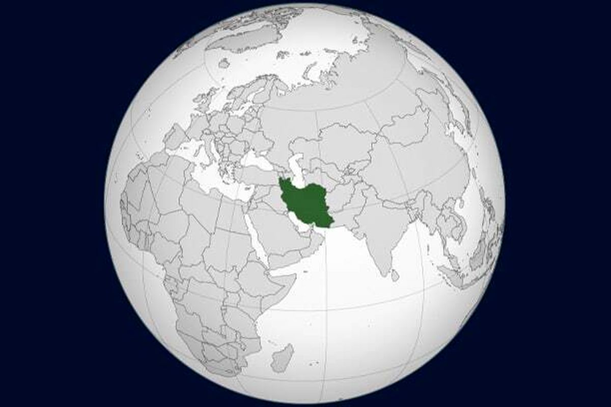 هشدار جمعی از دیپلمات‌های سابق ایران: خواستار تجدیدنظر در سیاست‌ها هستیم