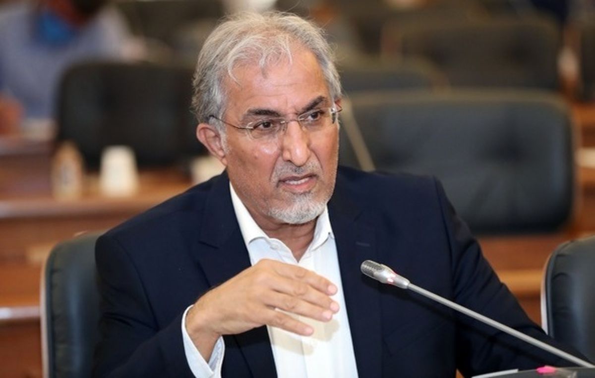 حسین راغفر: دولت عامل گرانی افزایش نرخ دلار است چرا که با کسری بودجه مواجه است