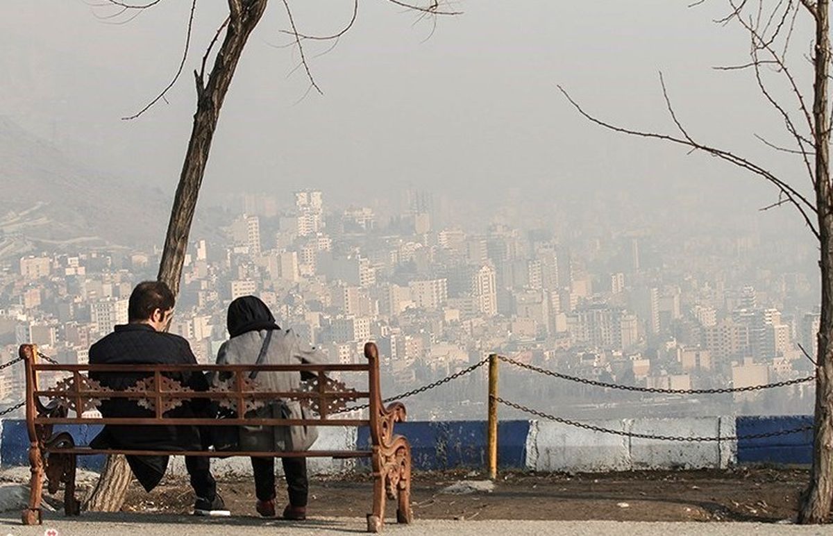 تشدید آلودگی هوای تهران در ۱۴۰۱ / هجوم "ذرات ۲.۵میکرون" و "SO۲" به ریه تهرانی‌ها