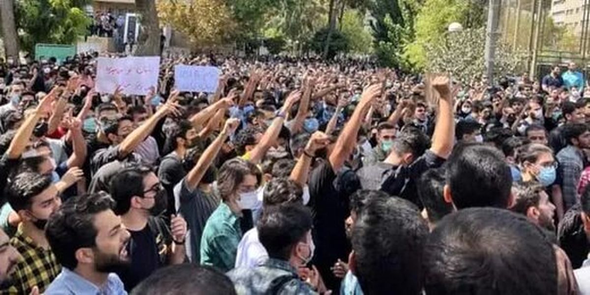 چرا رئیسی برای شنیدن صدای معترضان به دانشگاه‌های شریف و امیرکبیر نمی‌رود؟