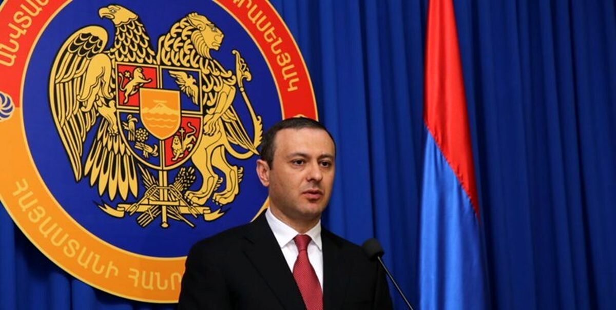 رئیس شورای امنیت ارمنستان برای دیدار با شمخانی به تهران سفر می‌کند