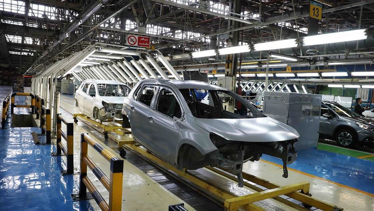 رئیس مرکز ملی تایید صلاحیت: تولید ۵ خودروی داخلی متوقف شد