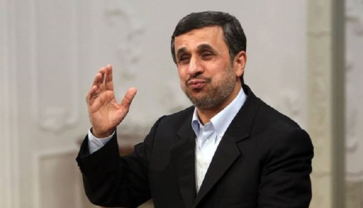 احمدی‌نژاد به چه کسی پالس می‌دهد؟