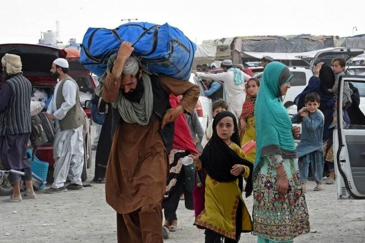 هشدار دوباره روزنامه جمهوری اسلامی درباره موج جدید مهاجرت از افغانستان به ایران