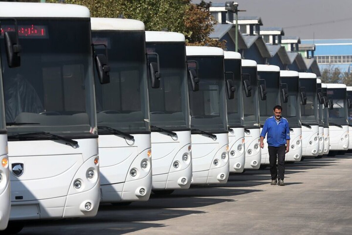معاون وزیر راه: سال گذشته تنها ۶ دستگاه اتوبوس جدید را پلاک گذاری کردیم