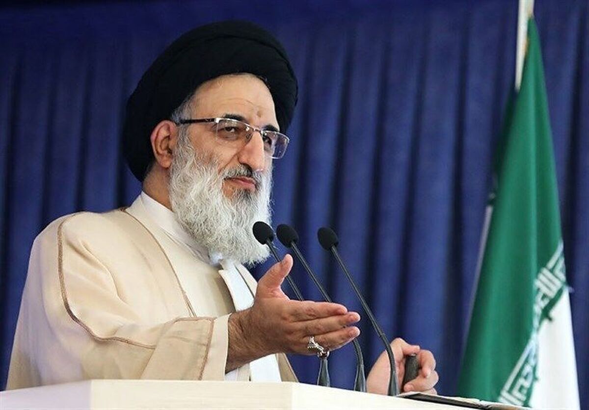 امام جمعه کرج: سیاست امروز دشمن آندلسی کردن ایران است؛ تمدن ۸۰۰ ساله اسلامی را با دو حرکت از بین بردند