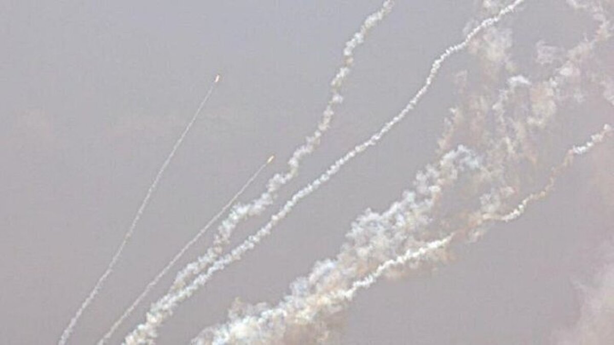 شلیک ۱۰۰ موشک از سوی حزب الله لبنان به سمت اراضی اشغالی