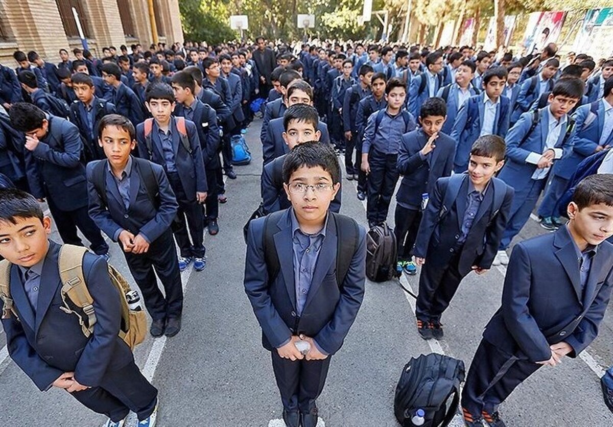 ۴۸ درصد از دانش آموزان تهرانی اضافه وزن دارند/ این افراد در معرض چه بیماری‌هایی قرار دارند؟