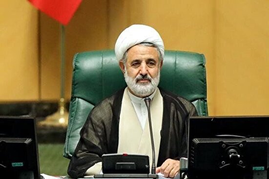 نقوی حسینی: طیف پایداری، شریان و مصاف برای ریاست مجلس، روی ذوالنور به جمع‌بندی می‌رسند